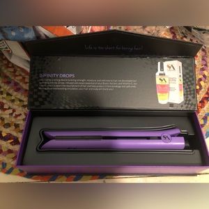 Straight Ahead hair straightener/ curler